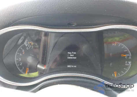 2016 Jeep Grand Cherokee Laredo z USA, uszkodzony, nr VIN 1C4RJFAG1GC384981